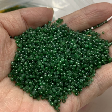 2.5mm小米珠冰种翡翠蓝水冰绿小米珠子散珠圆珠手链项链流苏珠子