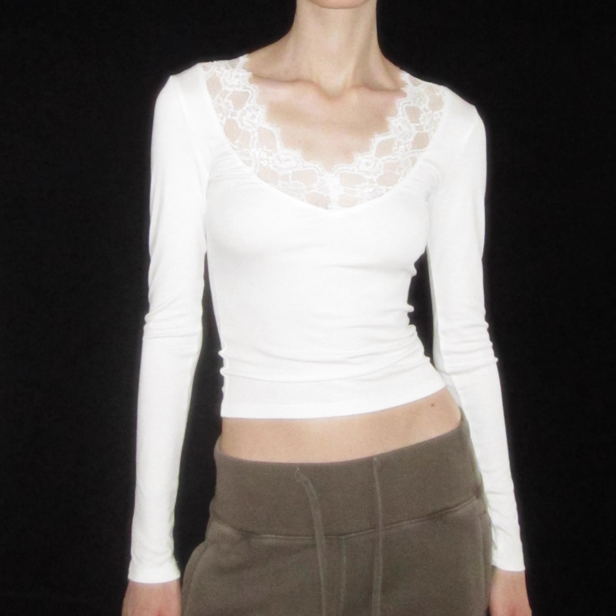 古早辣妹蕾丝v领显瘦打底衫早秋