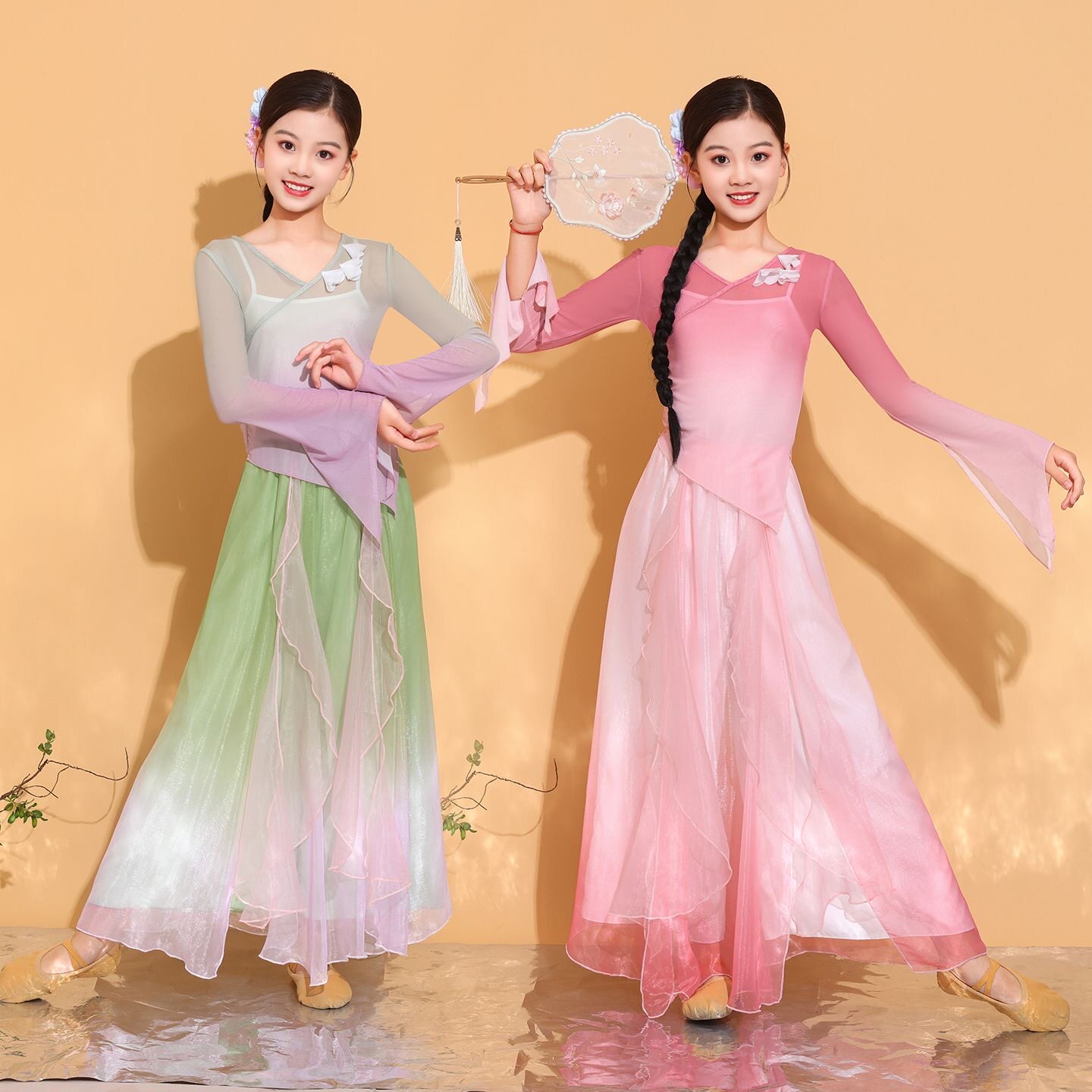 六一儿童古典舞演出服女童飘逸撞色两穿纱衣练功服扇子舞表演服