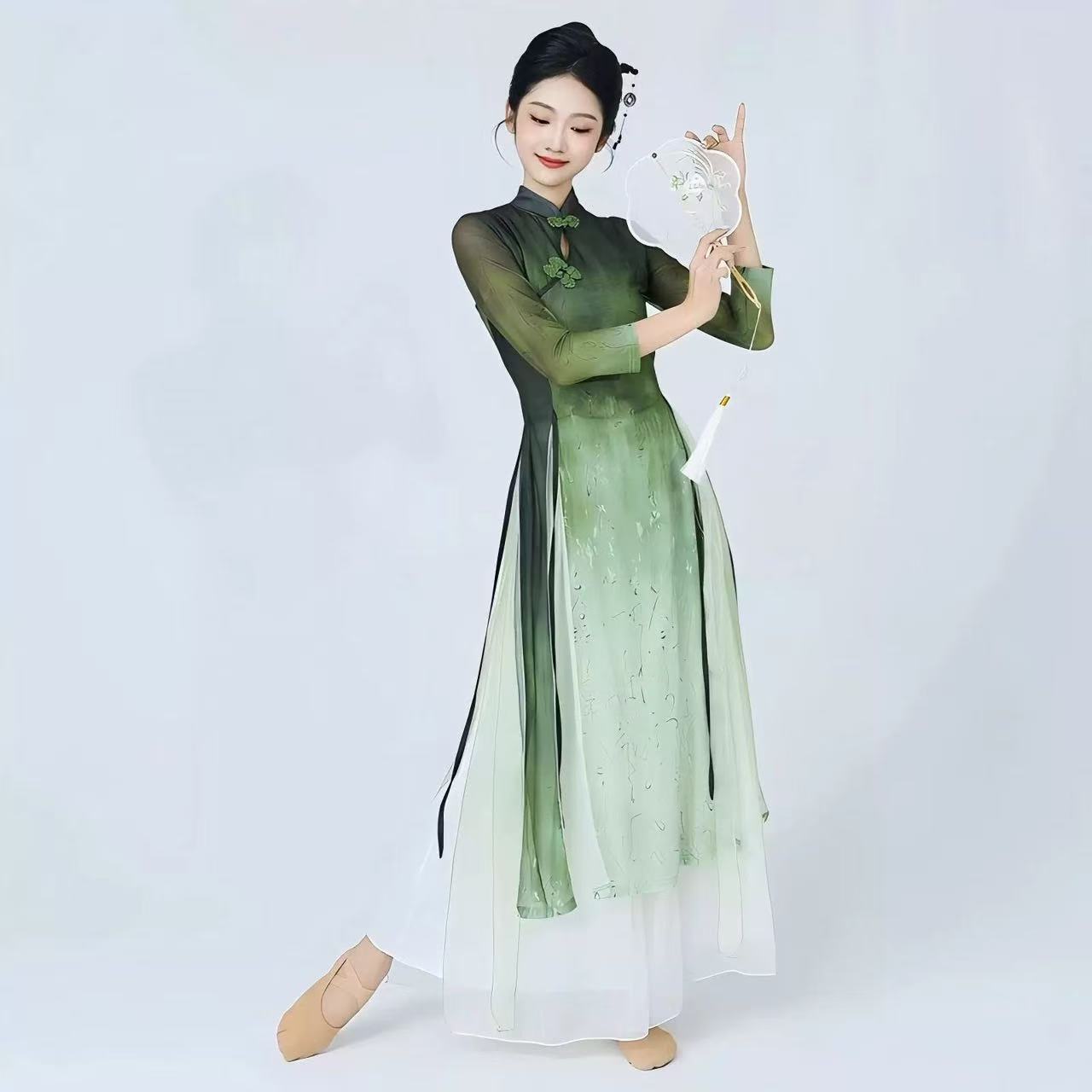 2026春季中国风古典舞演出服女绿色立领飘逸仙气表演服套装练功服