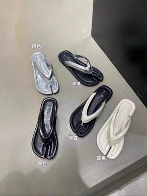 CHIC FUN 24/S春季新品 ：韩国同款夹趾度假软皮软底分趾人字拖鞋
