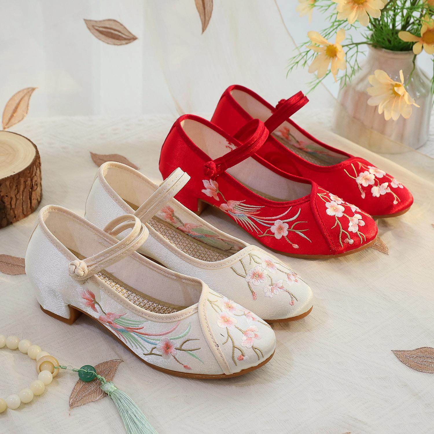 迎春梅 2025新款方跟搭配旗袍新中式汉服鞋百搭民族风单鞋绣花,女鞋,传统布鞋,淘宝优惠券,粉丝福利购,淘宝优惠卷