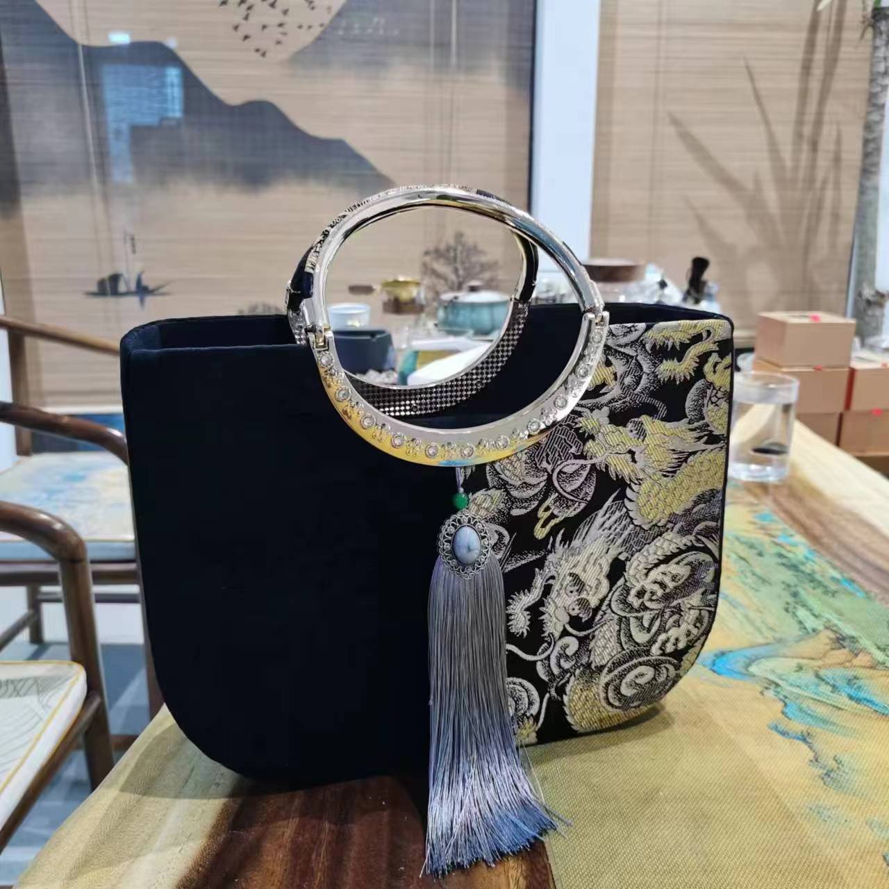 古风宋锦原创设计手工布艺包
