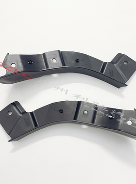 适用奔驰C级W206叶子板内衬C200L阻风唇C260L挡泥板C300L内衬支架