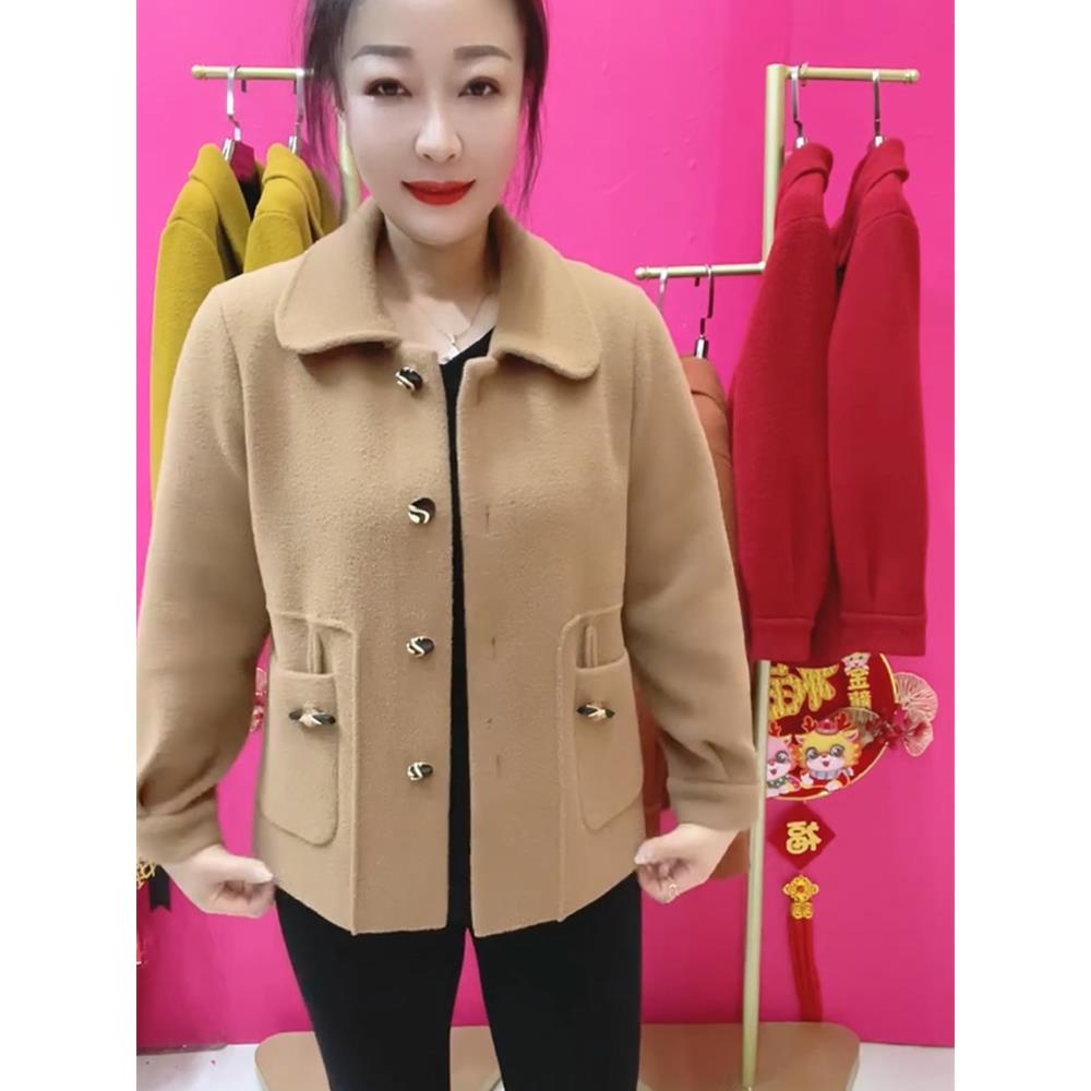 气质妈妈外套女春秋短款呢子大衣中老年女装秋装新款洋气减龄上衣