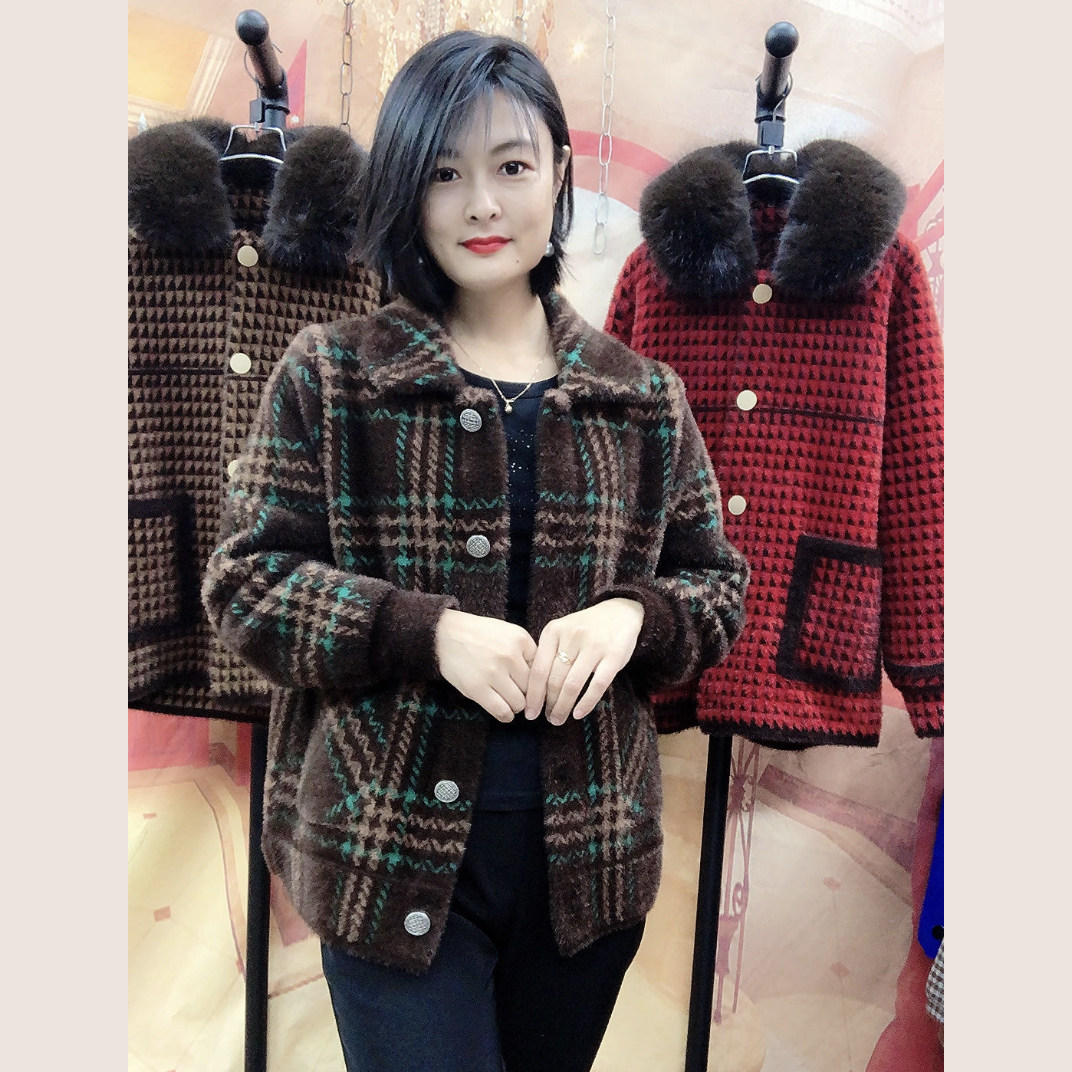 加厚直筒针织纽扣格子长袖开衫厚款方领拼色金貂绒短款外套2022年