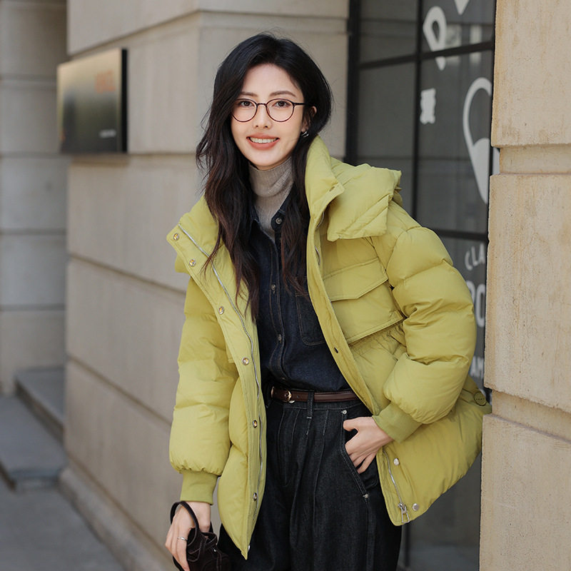荣太小个子短款连帽羽绒服女冬季