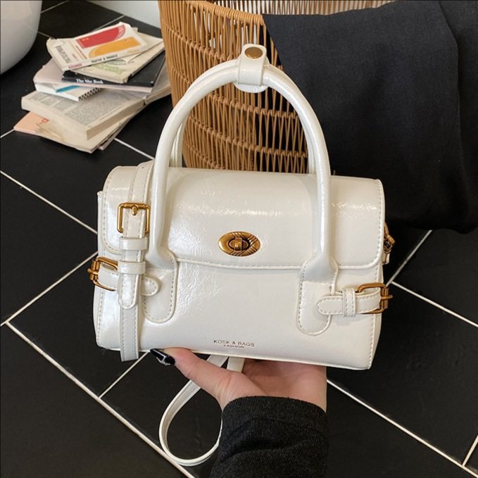 复古高质感女士手提包2026春季新款简约小方包百搭时尚单肩斜挎包,箱包皮具/热销女包/男包,小方包,淘宝优惠券,粉丝福利购,淘宝优惠卷