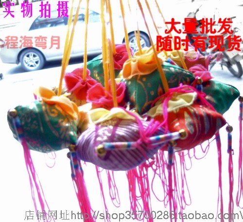 香包丢包西双版纳民族饰品人工缝制手工艺品项链舞蹈道具傣族挂件