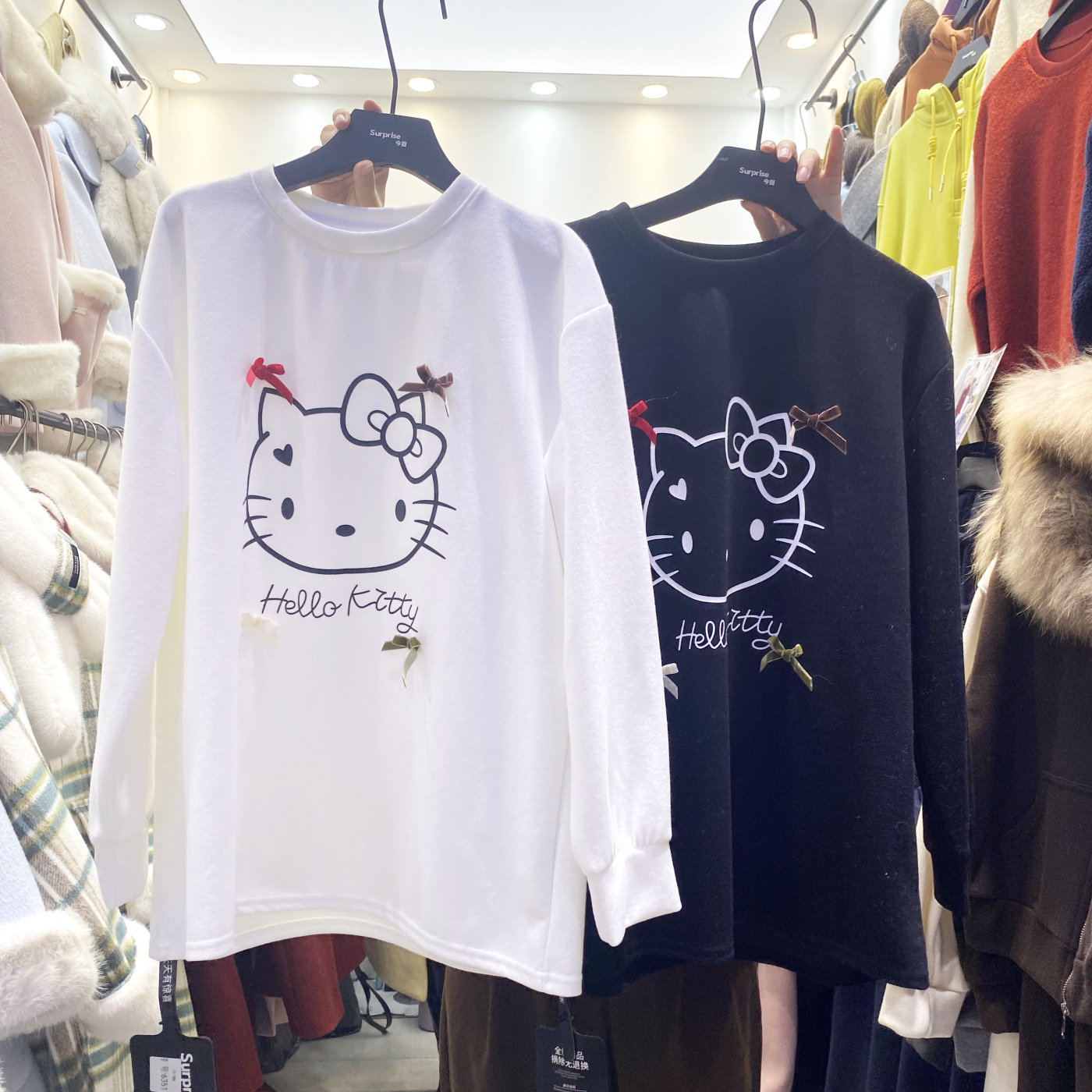 十三行韩版Hello Kitty卡通印花长袖卫衣女白色圆领宽松可爱上衣
