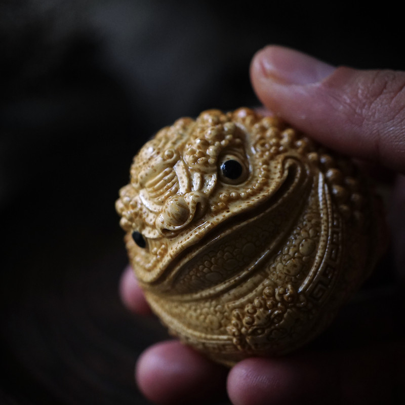 鈄忠云名家纯手工雕刻天然竹根雕金蟾摆件四大名蟾老料满钉手把件