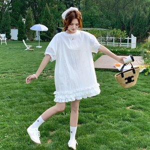 超仙度假风白色花边连衣裙女2025夏季新款温柔甜美时髦百搭短裙子图片