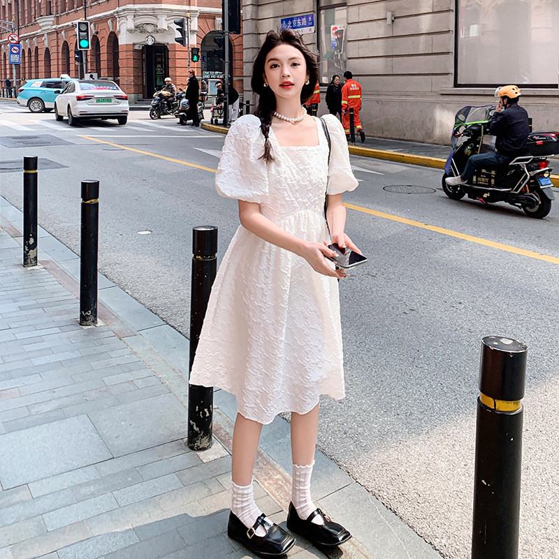 法式甜美方领肌理感连衣裙女2025夏季新款韩版收腰显瘦泡泡袖长裙,女装连衣裙,浙宝288（原255）