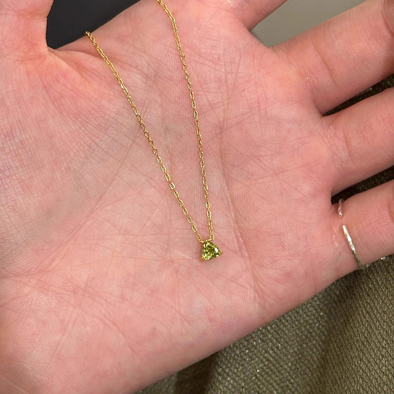 橄榄绿锆石项链高级感图片