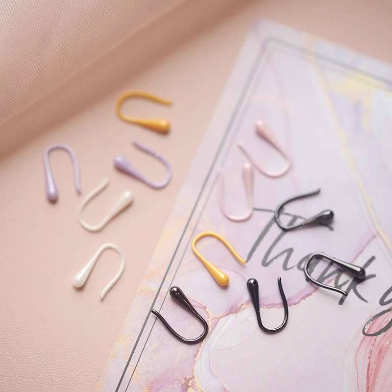 彩色陶瓷U形水滴耳环简约