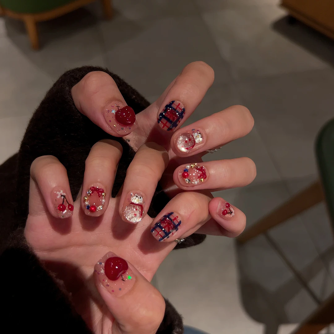 圣诞节穿戴甲短款立体小雪人可爱显白美甲穿戴甲片2025年新款秋冬,彩妆/香水/美妆工具,穿戴甲/甲片,淘宝优惠券,粉丝福利购,淘宝优惠卷