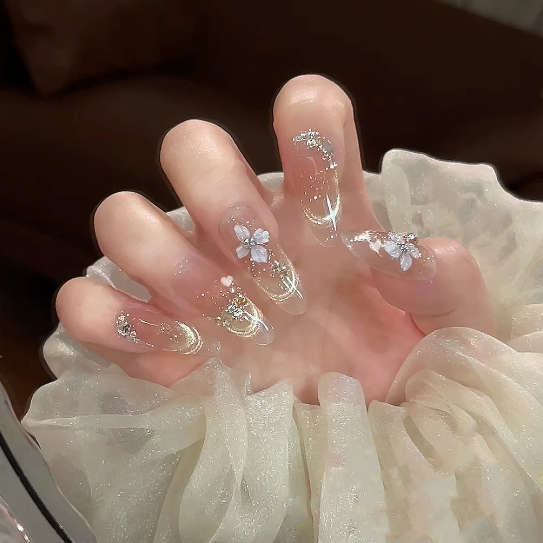 花瓣月影纯手工定制穿戴甲