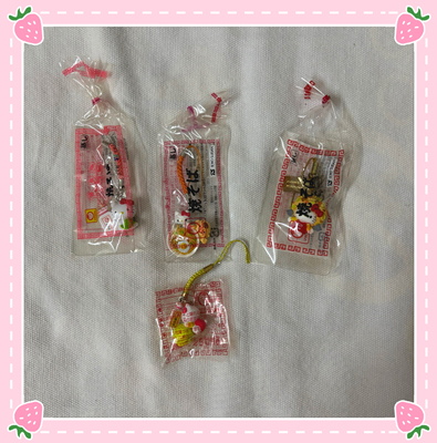 【小衣橱杂货铺】日本带回中古地域限定炒面HelloKitty挂件挂饰