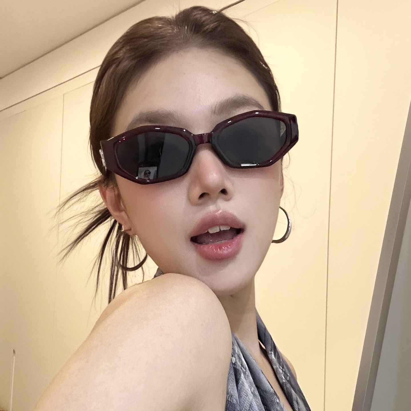 韩版新款多边形猫眼气质酒红墨镜