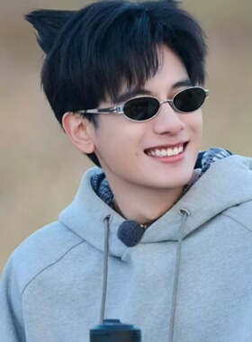 胡先洵同款老钱风银框灰片墨镜男