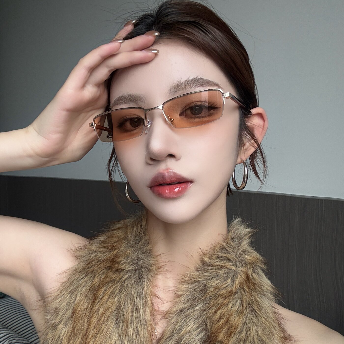 2026春夏金属半框透茶色老钱风小脸墨镜女潮高级网感欧美太阳眼镜