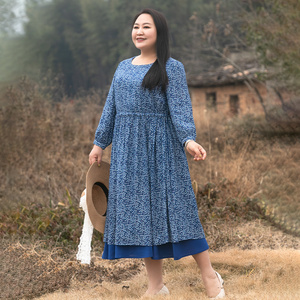 超胖大码精品女装胖mm特大码高端气质印花连衣裙遮肉显瘦秋季新款