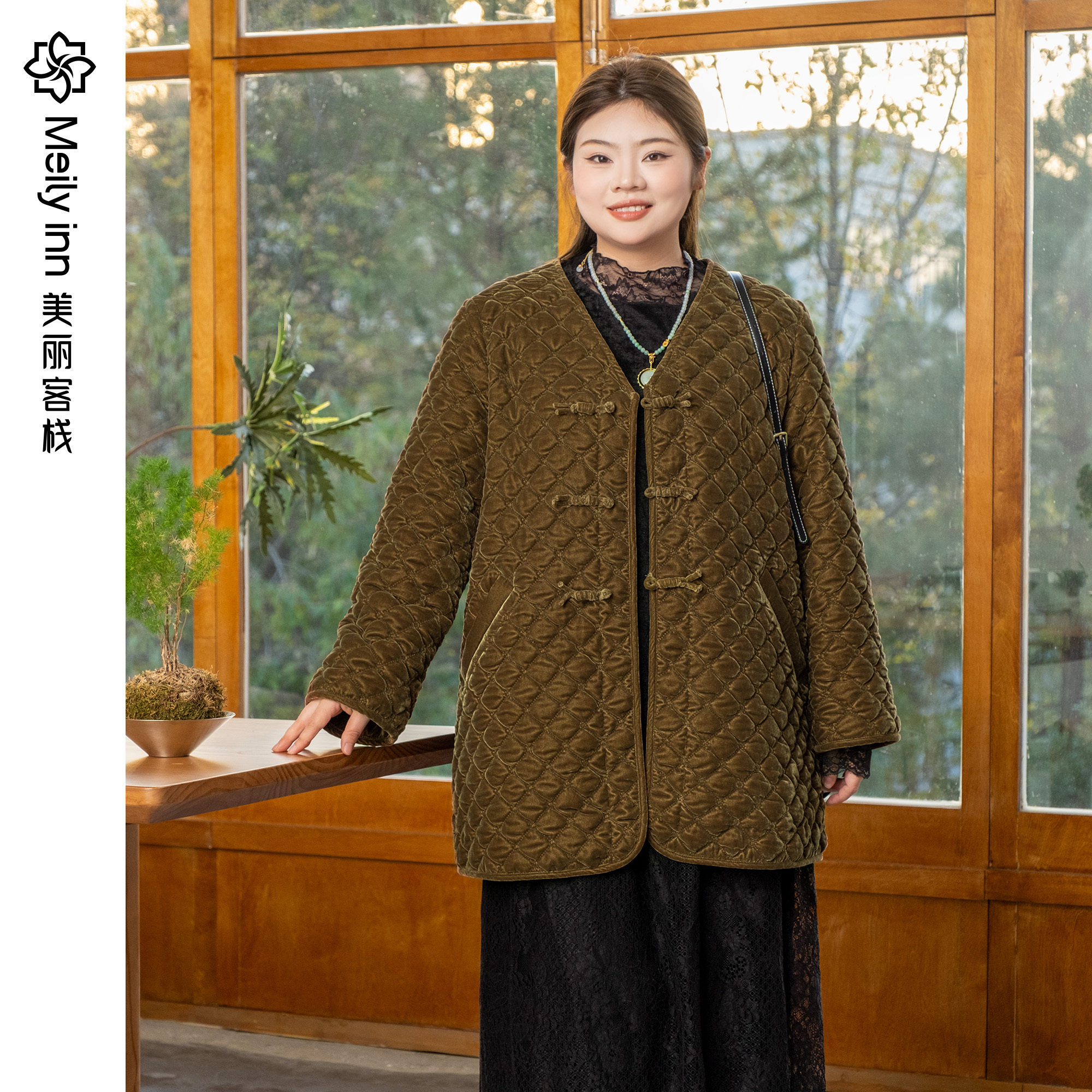 美丽客栈冬季国风丝绒丝绵棉服女