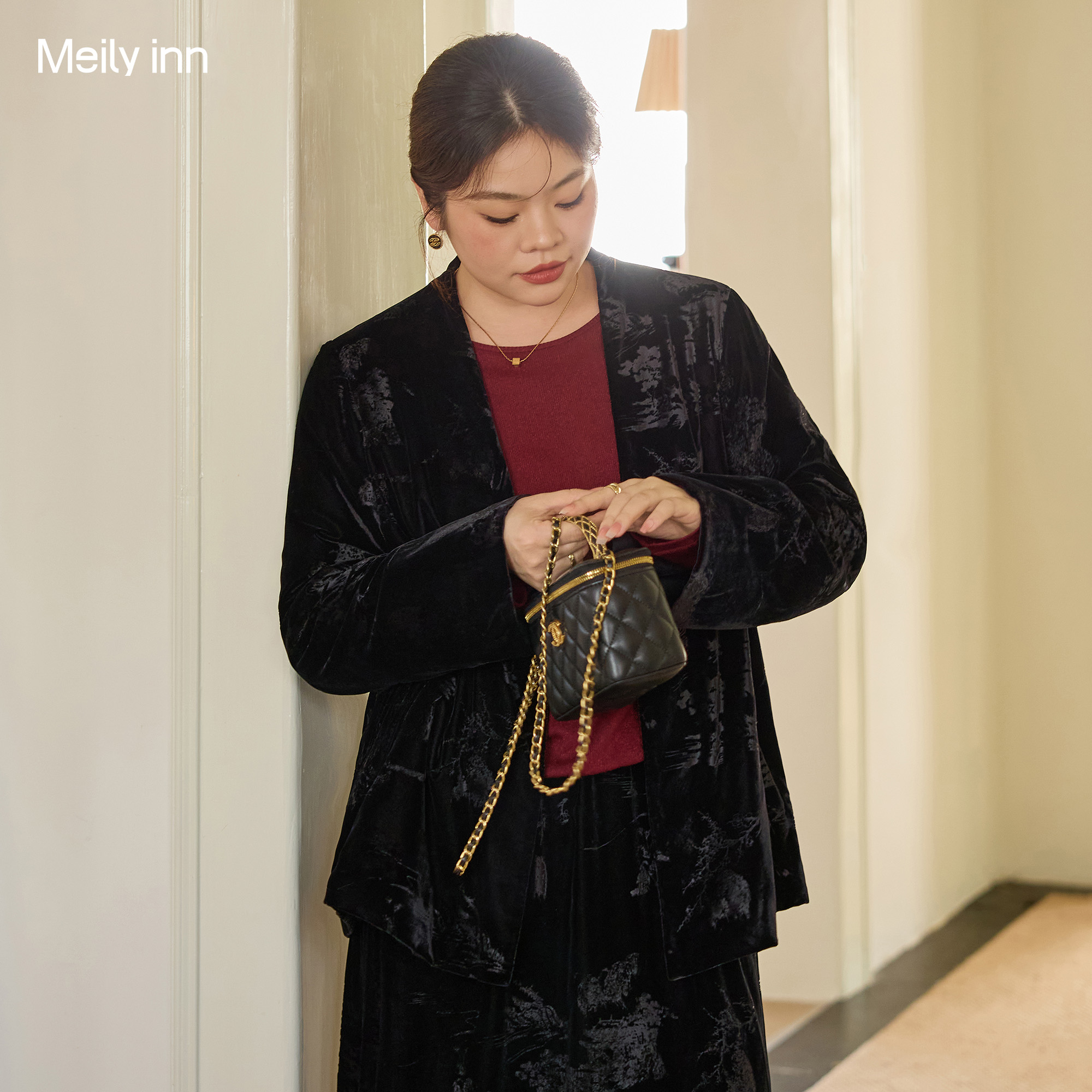 美丽客栈大码女装丝绒压花棉外套