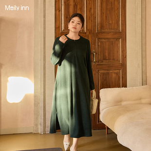 美丽客栈高端巨显瘦遮肉大码连衣裙轻奢高级感胖mm梨型身材中长款