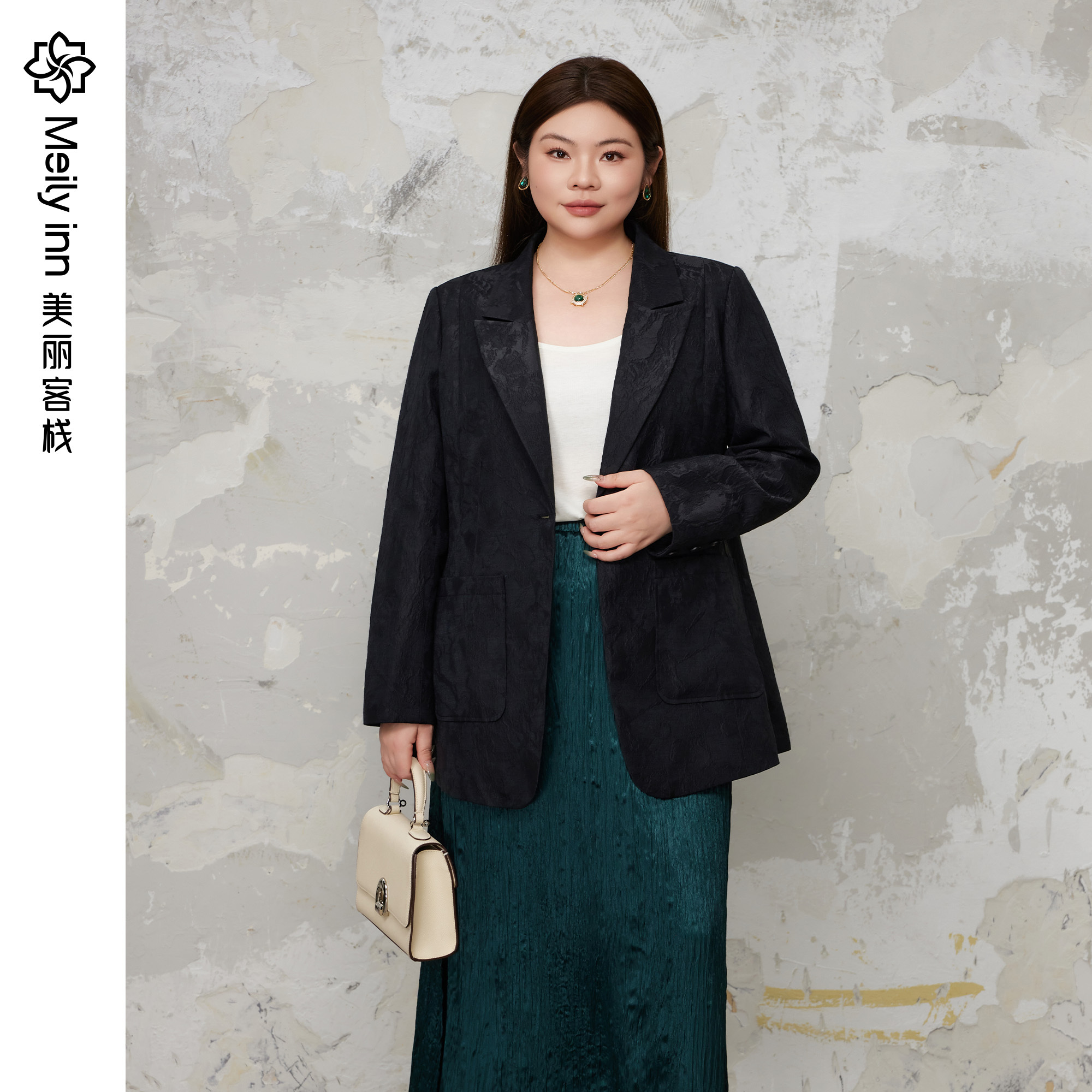 美丽客栈早春气质职场提花西装女