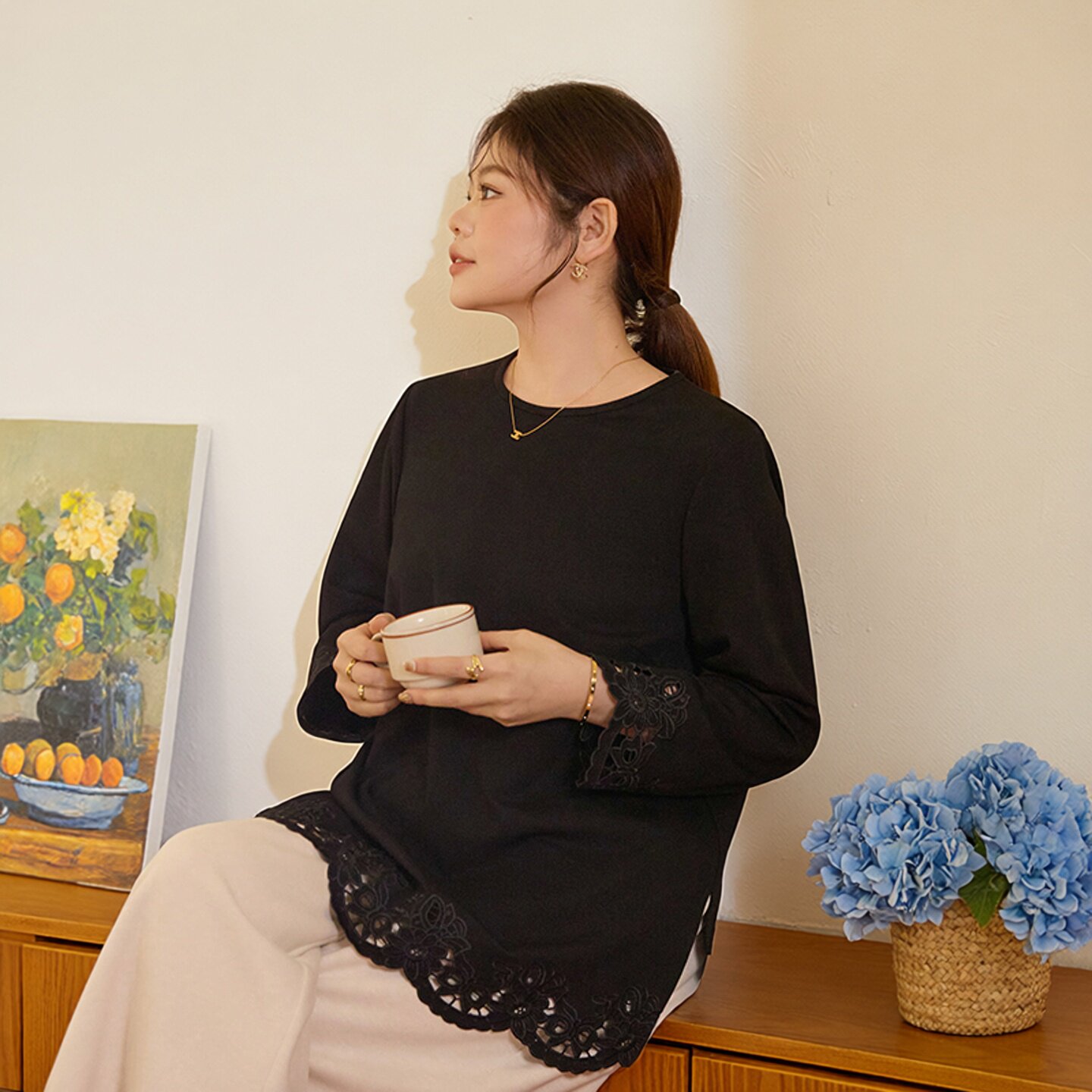 美丽客栈高端大码女装独特漂亮打底衫胖mm遮肚子显瘦正肩长袖上衣