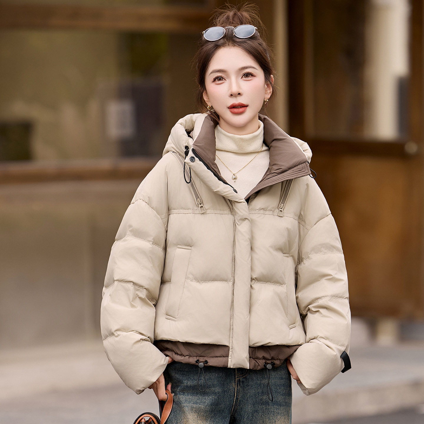 连帽短款羽绒服女2025冬季新款超好看保暖宽松面包服外套SX3207