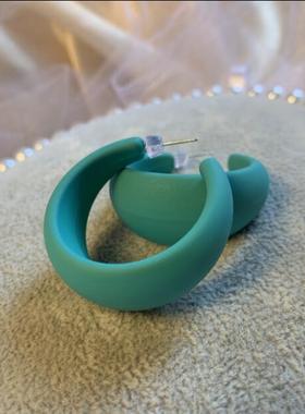 925银针复古绿色耳环2021年新款潮圈圈C型糖果色港风耳饰气质