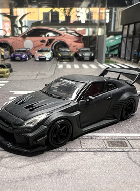 INNO 1:64 日产 GT-R R35 LBWK套件 35GT-RR 碳钎条纹 合金车模型
