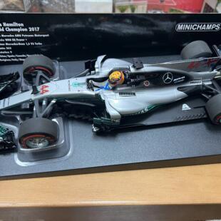 MINICHAMPS 1:18 梅赛德斯-AMG 一级方程式车队 F1刘易斯合金模型