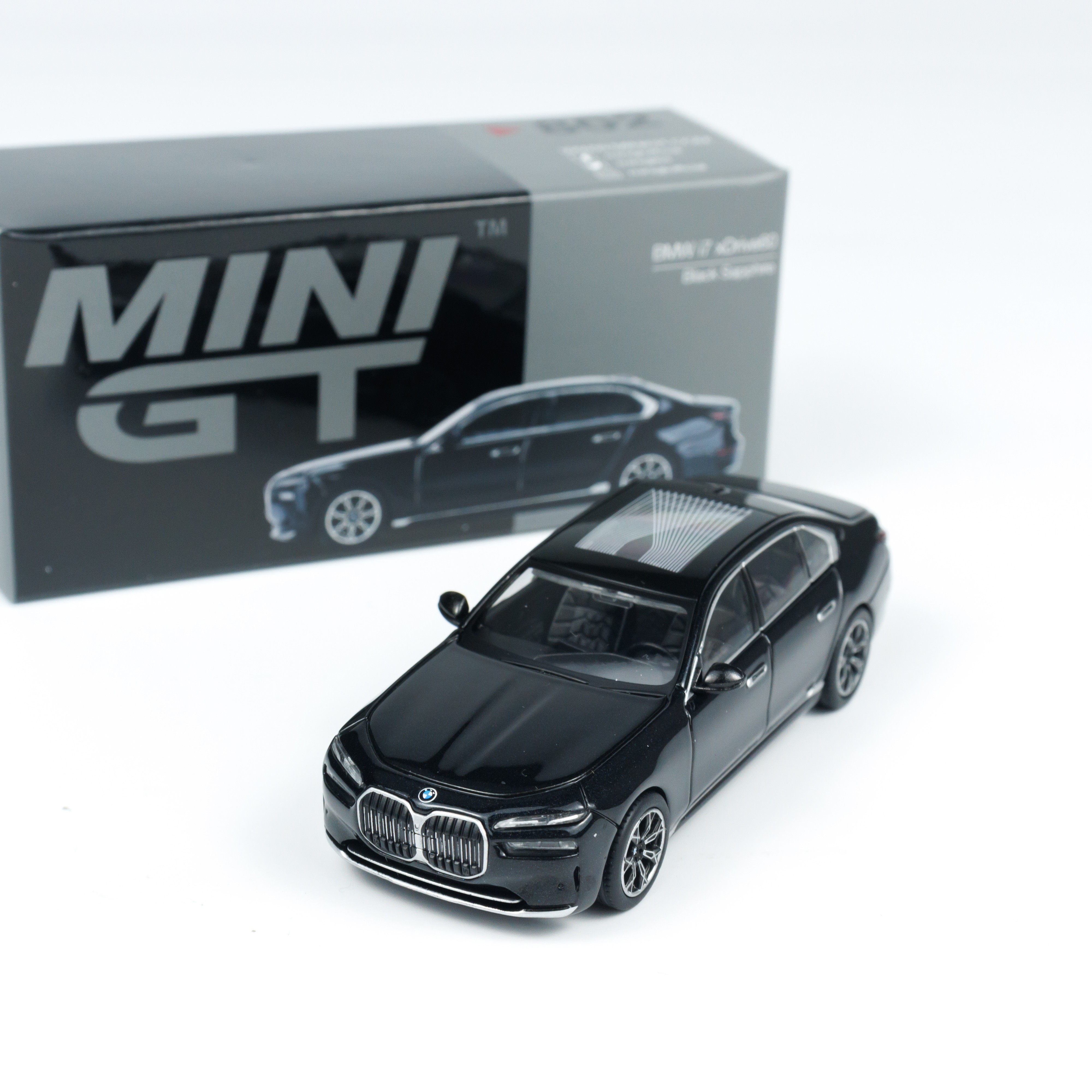 MINIGT 1:64 宝马 BMW i7 eDrive50 Black Sapphire 合金车模型