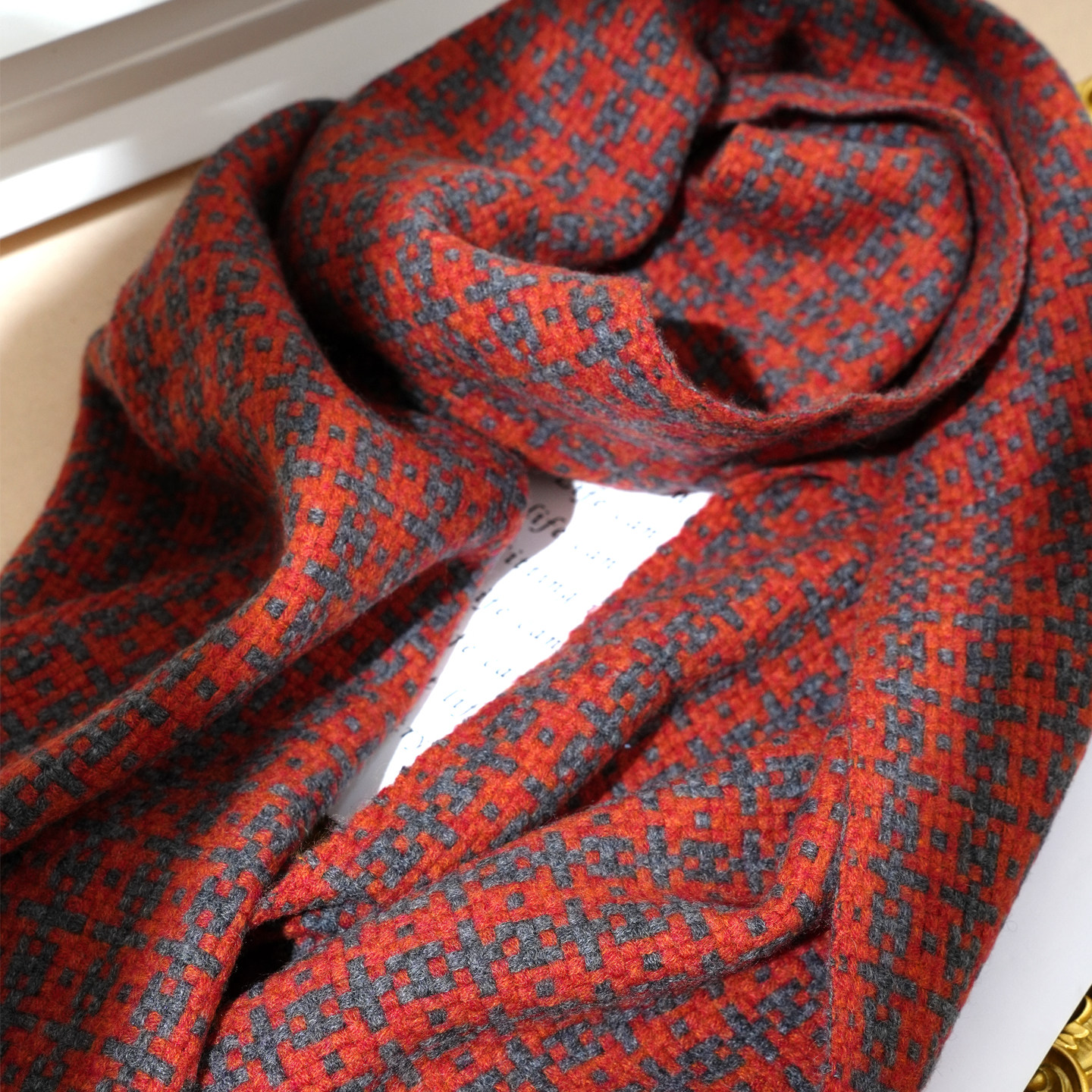 秋冬轻奢复古提花纯山羊绒围巾披肩外搭时尚保暖利器高定版,服饰配件/皮带/帽子/围巾,围巾/丝巾/披肩,淘宝优惠券,粉丝福利购,淘宝优惠卷