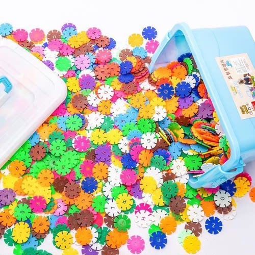 彩色积木雪花片益智桌面玩具