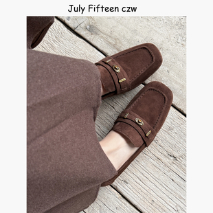 简约百搭通勤低跟单鞋 复古风羊翻皮方头金属扣乐福鞋 女2026新款
