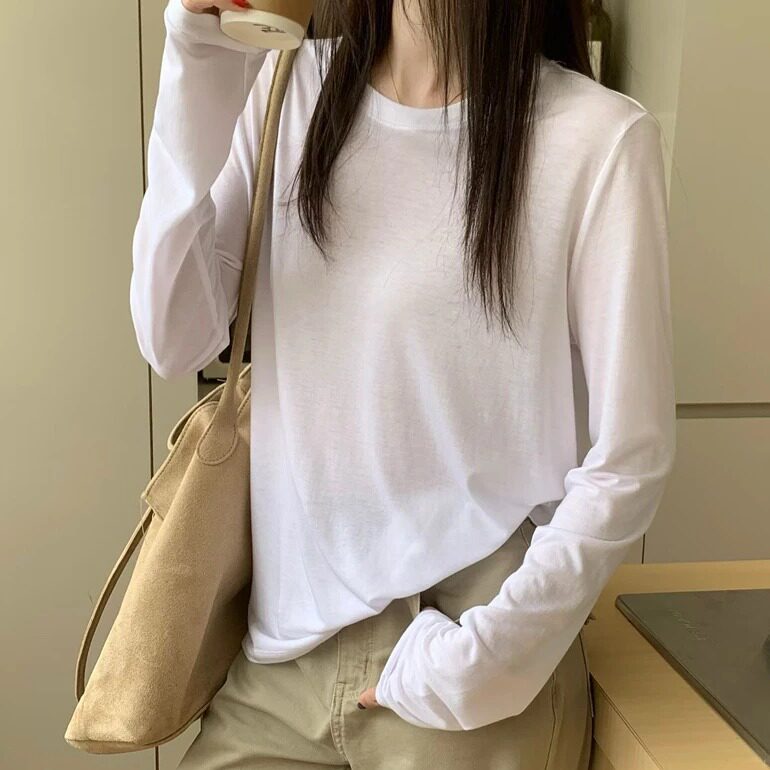 RUNXI闰熙2026秋季新款时尚纯色设计感圆领长袖宽松T恤女休闲上衣图片