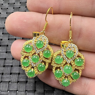 玉石耳环碧绿色树叶耳环石英岩玉金枝玉叶耳环菠菜绿耳环玉耳坠