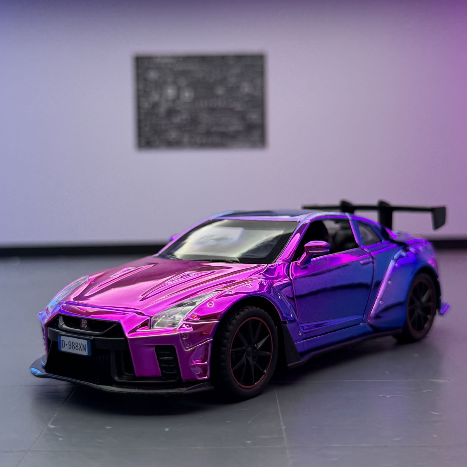 嘉业车模1比32尼桑gtr电镀版合金跑车模型摆件声光儿童玩具收藏男