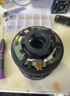 佳能24 70 4.0镜头不对焦，镜头抖动，变焦卡死，报错err01等维修