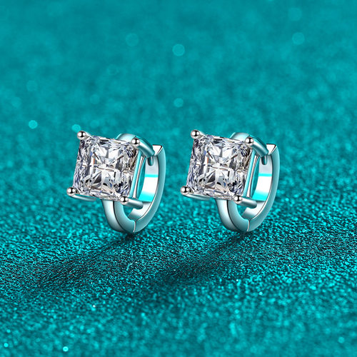 D色2克拉莫桑石耳钉S925纯银