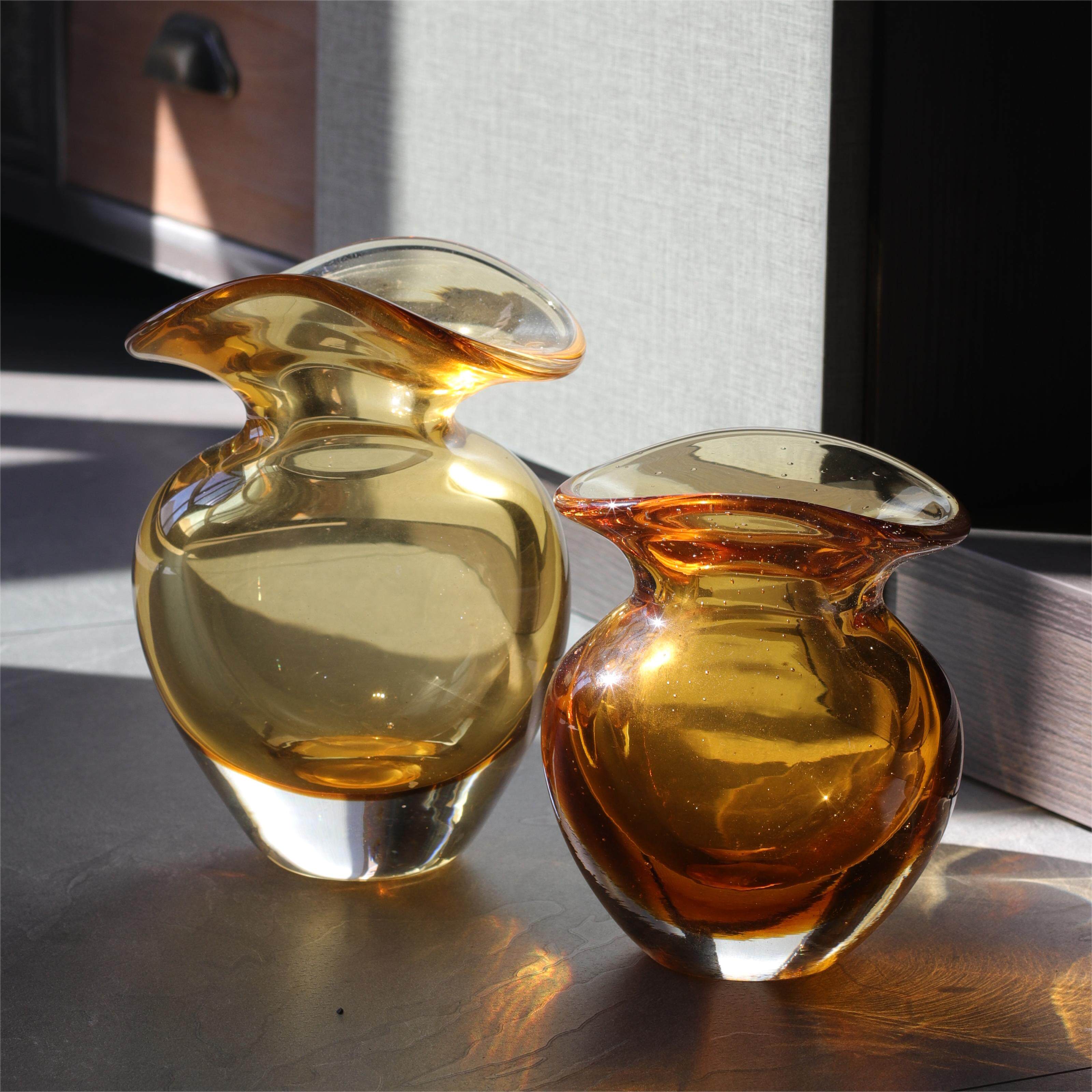 鎏金玻璃琥珀色花瓶异形口部艺术玻璃瓶客厅新房样板间花店装饰