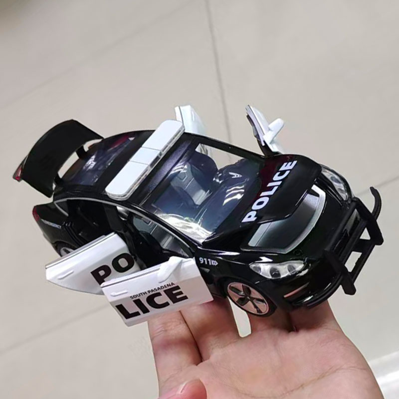 1/32特斯拉MOdel3合金车模