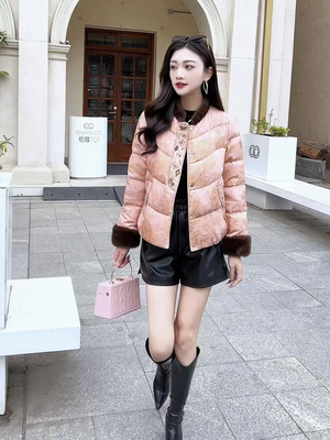 罗蔓LM-B9548新中式国风鹅绒羽绒服女冬季高端品牌洋气巨好看短款