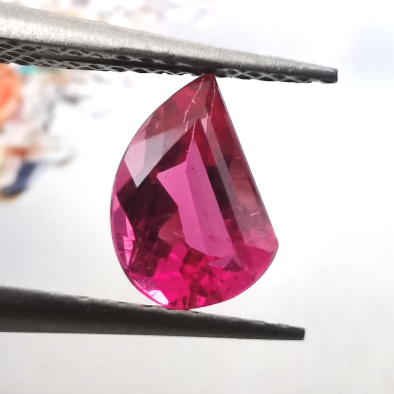 【精品裸石】1.15克拉  水滴形 紫红色 天然碧玺 戒面 吊坠