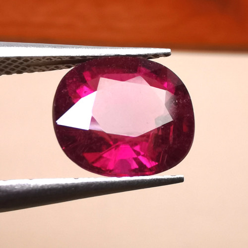 【精品裸石】4.55克拉 紫红色 方枕形 Rubellite 天然红宝碧玺