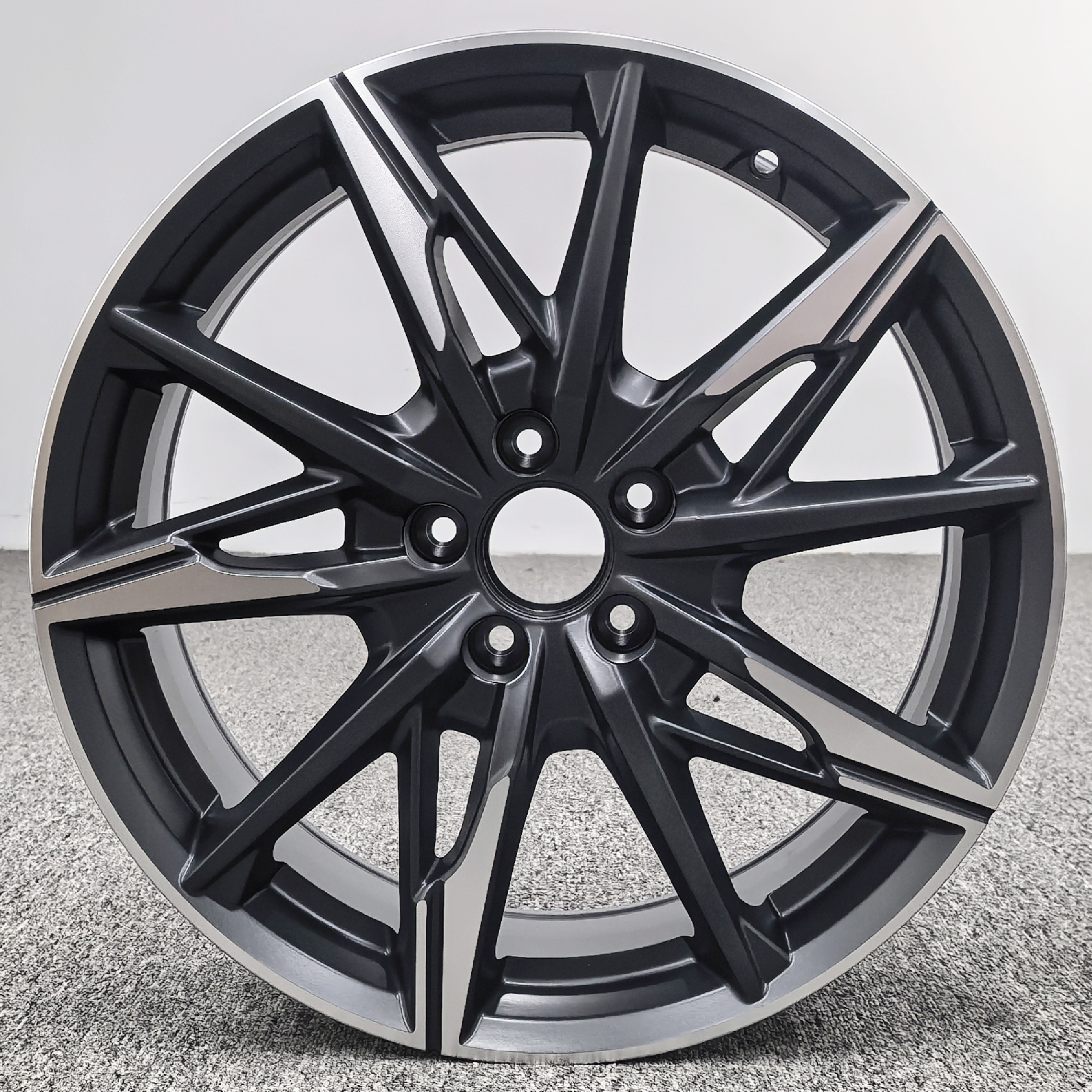 适用于影豹铝合金轮毂包邮送配件